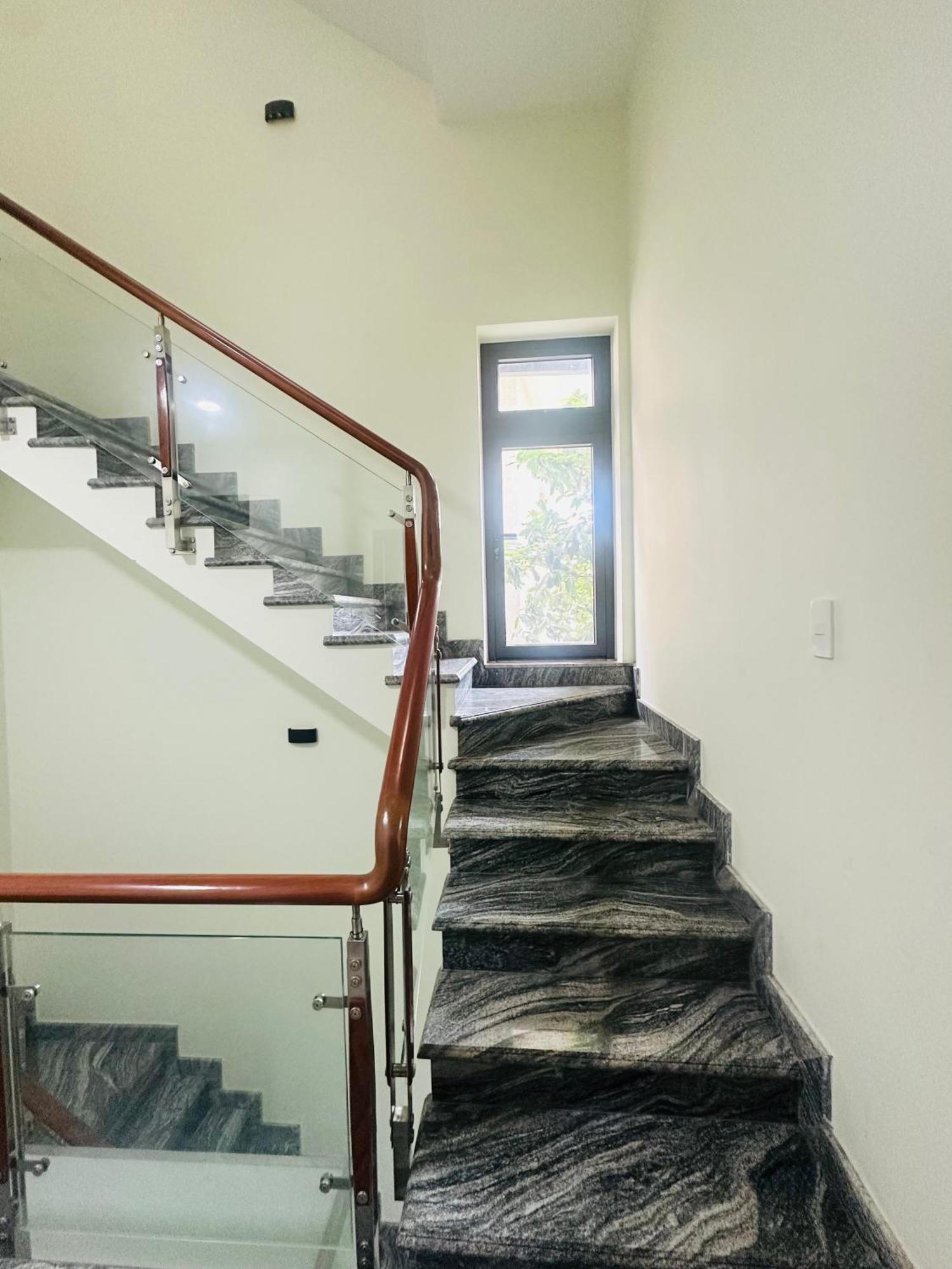 Appartement In Thao Dien - Kitchen & Large Balcony *