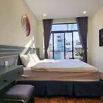 Home In Thao Dien - Kitchen & Large Balcony