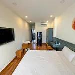 Home In Thao Dien - Kitchen & Large Balcony